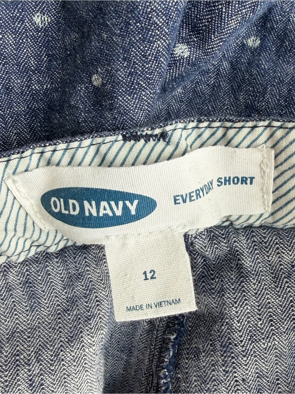 Old Navy Women's Everyday Shorts Size 12 Polka Dot Linen Cotton Chambray Chino